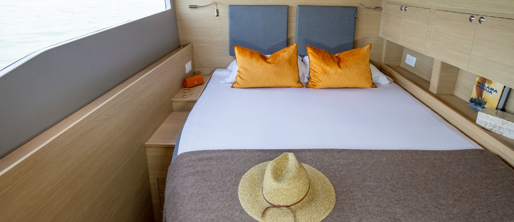 AQUILA54-yacht-POWER-CATAMARAN-5