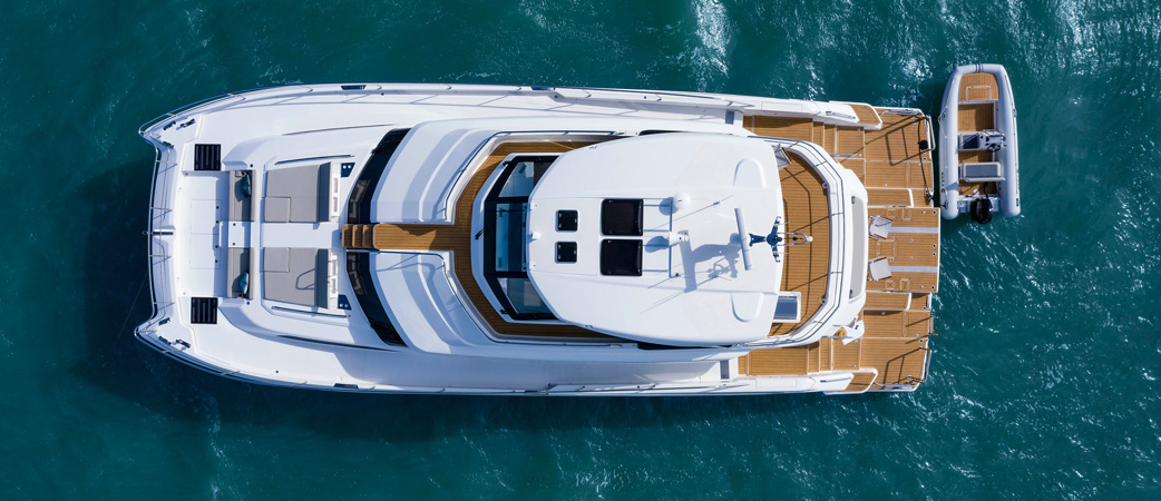 AQUILA70-luxury-1